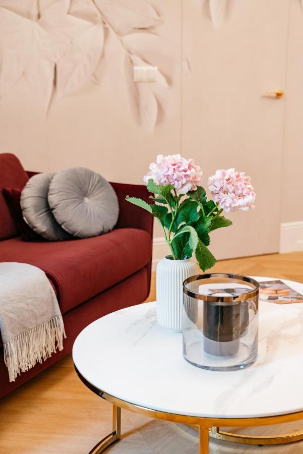 Dandelion Apartment - Loftaffair Краков Экстерьер фото